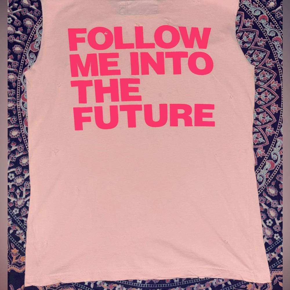Celinununu Bold Pink Graphic Tank Top
